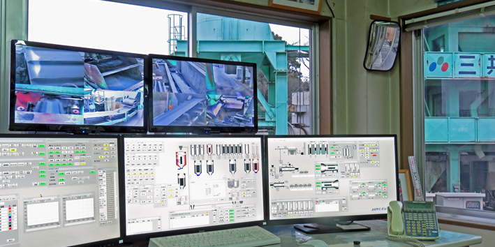 アスファルト合材工場　オペレーター